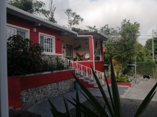 Eco-Lodge For Sale in el Valle de Antón, Panamá